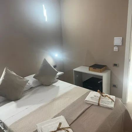 Pisacane Family Sea 3* Napoli